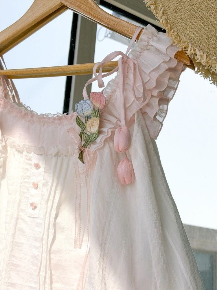 Sweet Kawaii Ruffle Trim Tulip - Fly Line 评论和价格